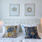 Timmare Iii Penthouse Apartment